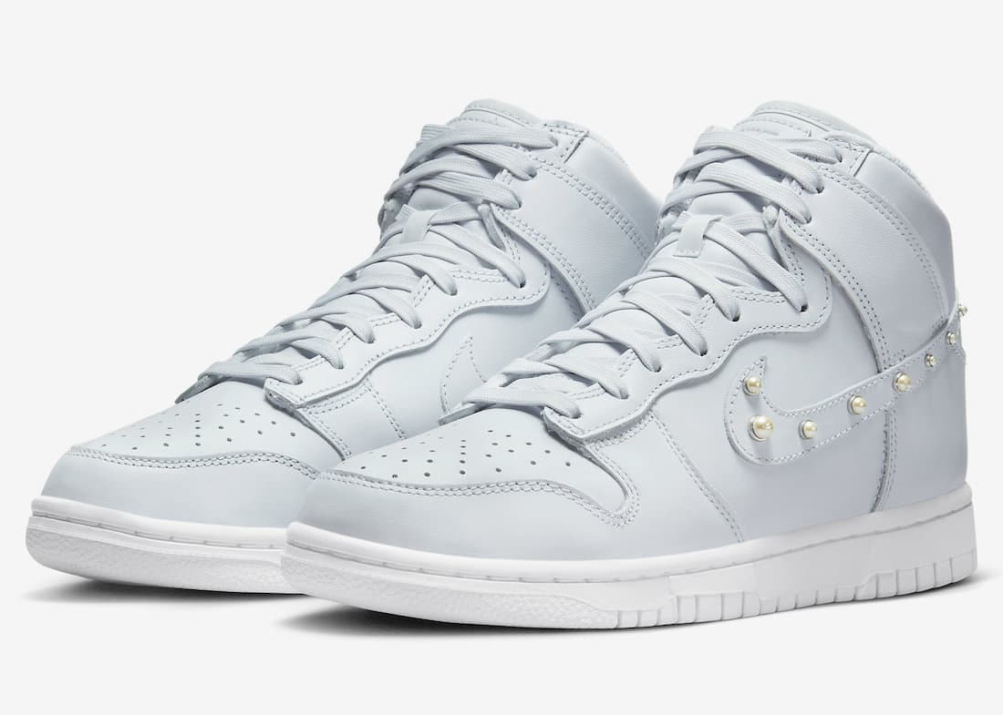 Nike Dunk High "Pearl-Studded"