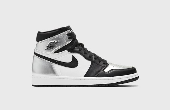 Air Jordan 1 High OG Wmns “Silver Toe”