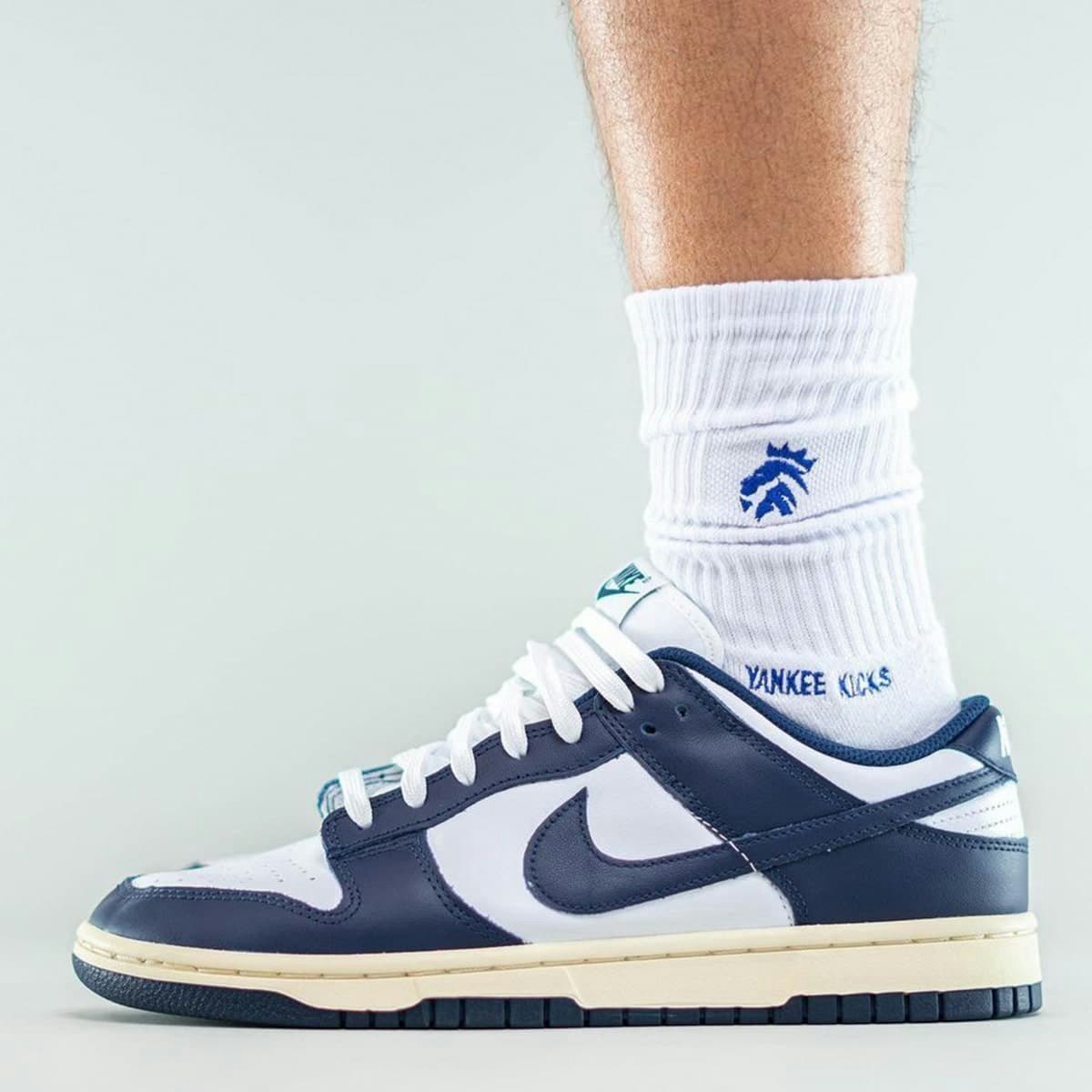 Nike Dunk Low "Aged Navy"