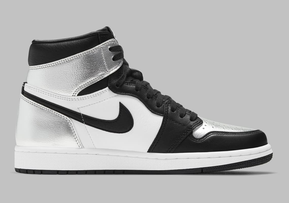 Air Jordan 1 High OG Wmns “Silver Toe”