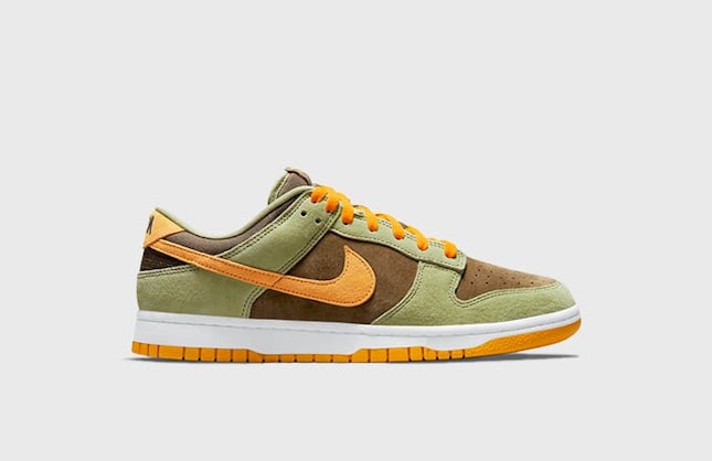 Nike Dunk Low "Dusty Olive"