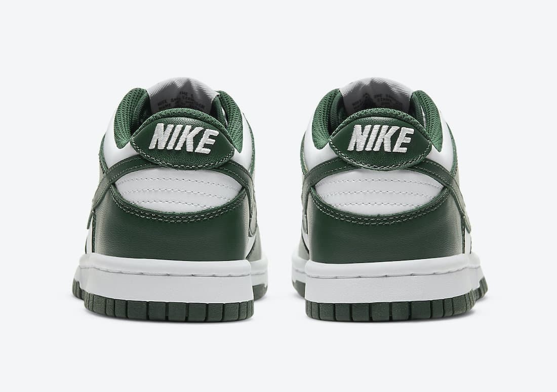Nike Dunk Low “Team Green”