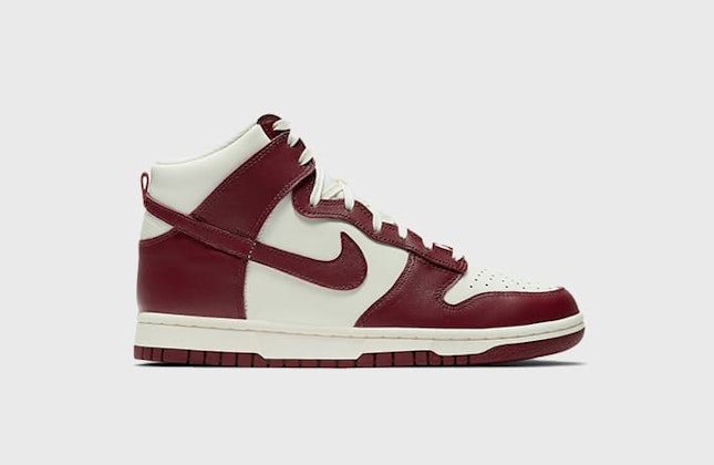 Nike Dunk High "Team Red" Nike Dunk High "Team Red"