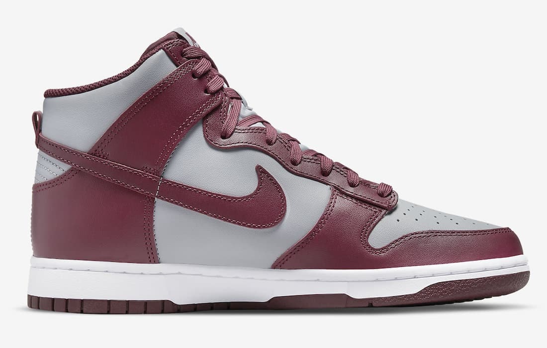 Nike Dunk High "Dark Beetroot"