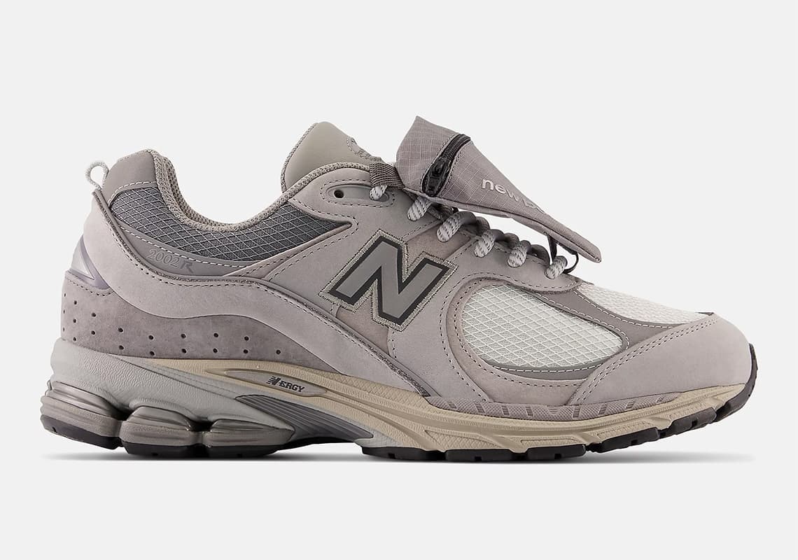 New Balance 2002R "Grey Pocket"