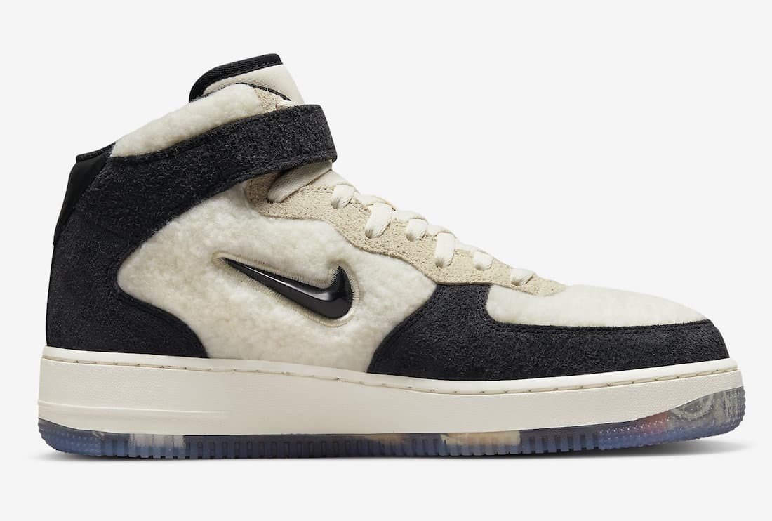 Nike Air Force 1 Mid “Panda”