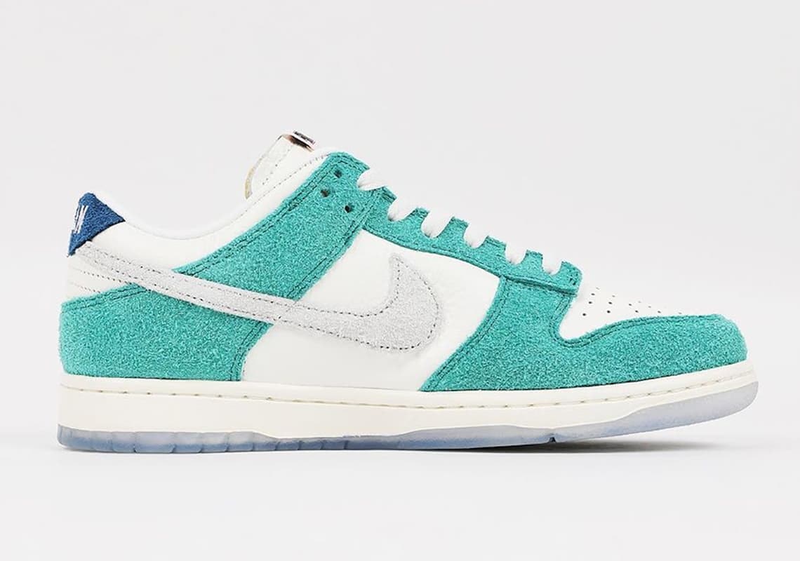 Kasina x Nike Dunk Low “Road Sign”