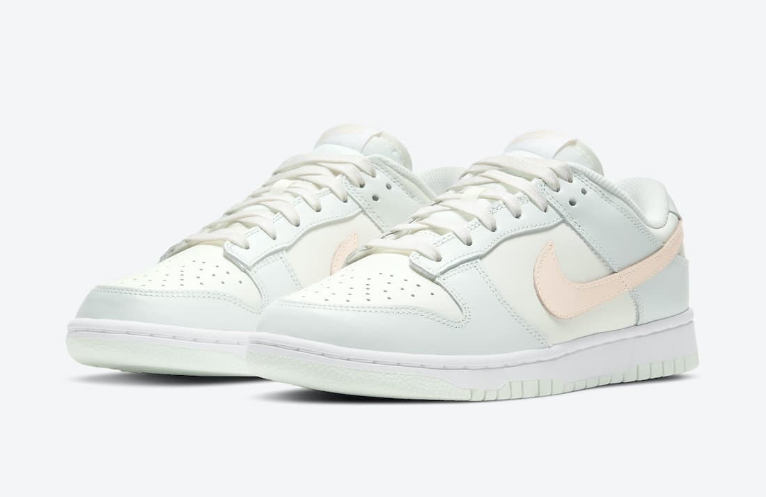 Nike Dunk Low Wmns “Barely Green”