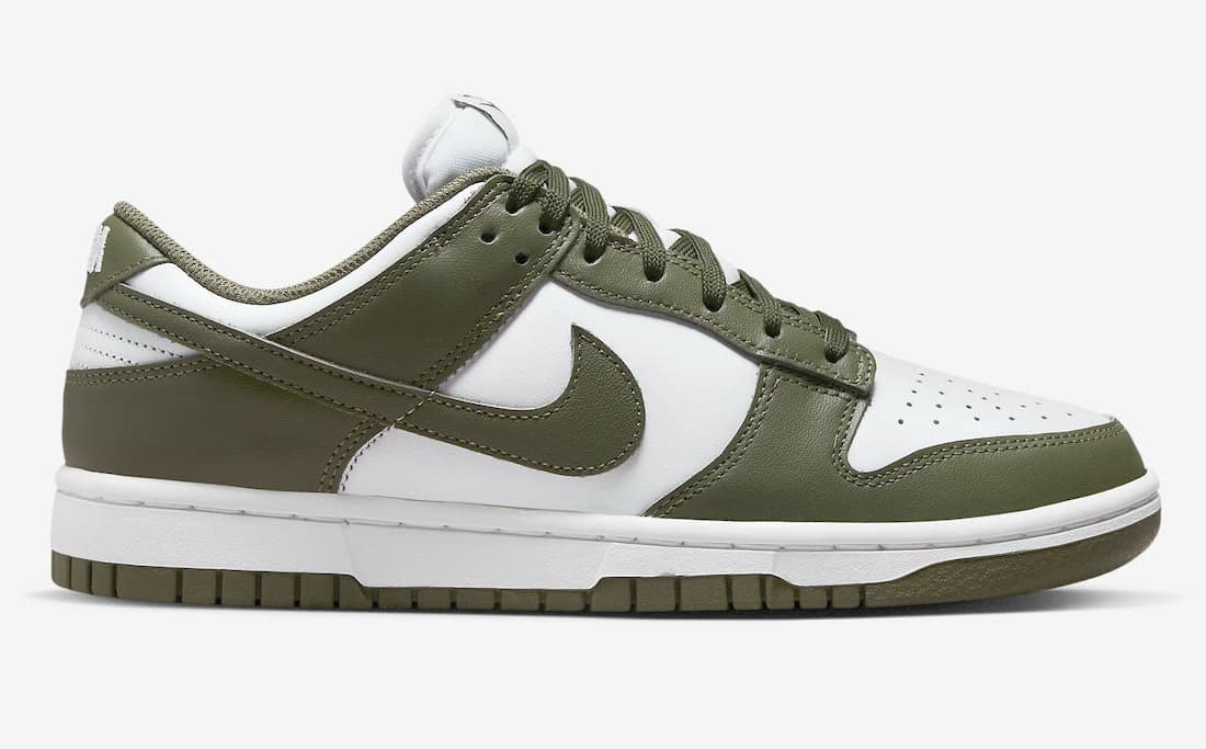 Nike Dunk Low "Medium Olive"