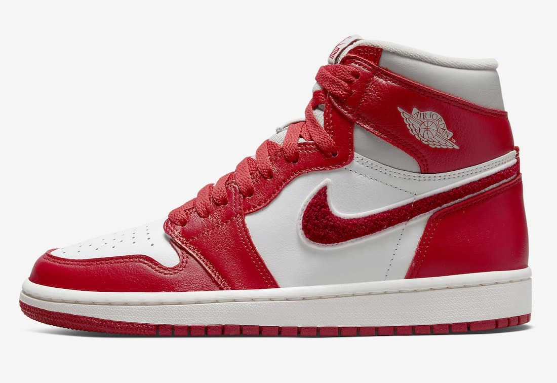 Air Jordan 1 High OG "Varsity Red"