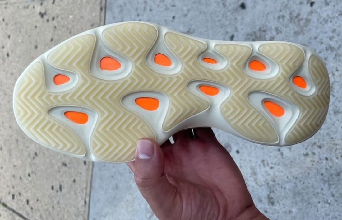 adidas Yeezy 700 V3 “Fade Salt”