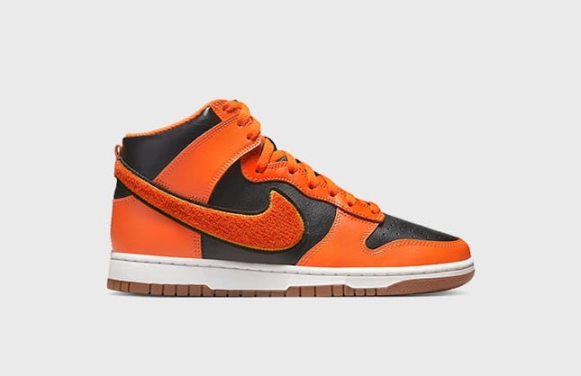 Nike Dunk High University "Chenille Swoosh"