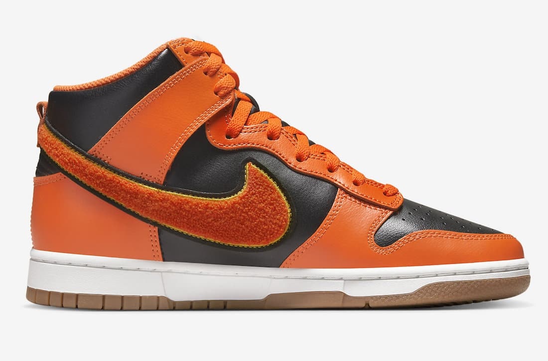 Nike Dunk High University "Chenille Swoosh"