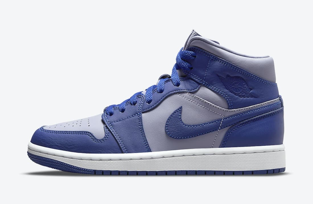Air Jordan 1 Mid Wmns "Georgtown"
