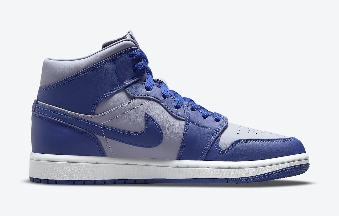 Air Jordan 1 Mid Wmns "Georgtown"