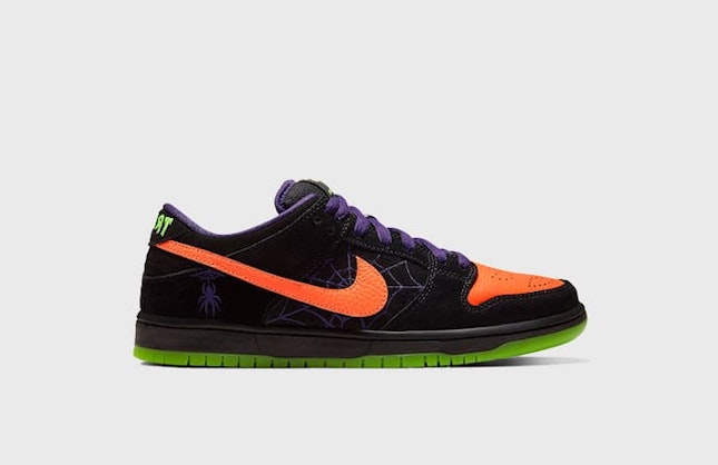 Nike SB Dunk Low "Night of Mischief"