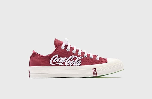 Kith x Coca-Cola x Converse Chuck 70 Low (Red) Kith x Coca-Cola x Converse Chuck 70 Low (Red)
