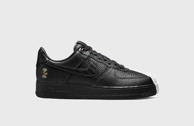 Nike Air Force 1 Low "Anniversary Edition" Nike Air Force 1 Low "Anniversary Edition"