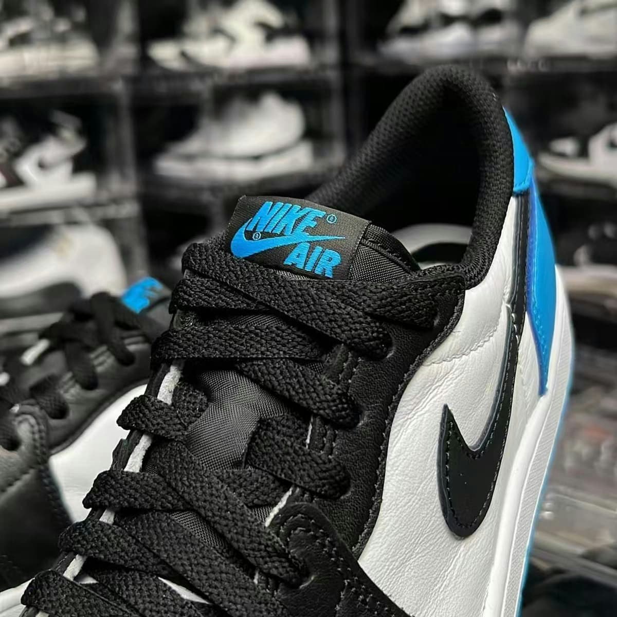 Air Jordan 1 Low OG "UNC" 2022