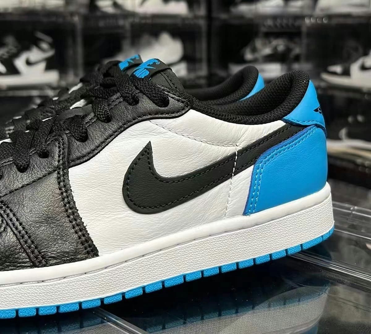 Air Jordan 1 Low OG "UNC" 2022