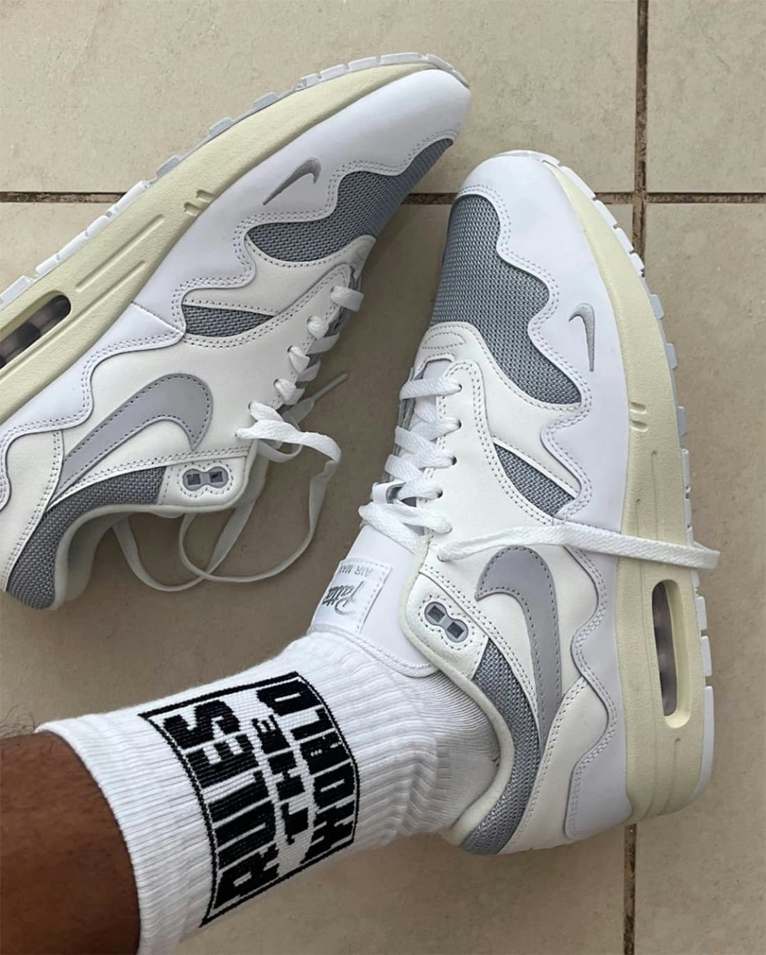 Patta x Nike Air Max 1 "White Grey" 