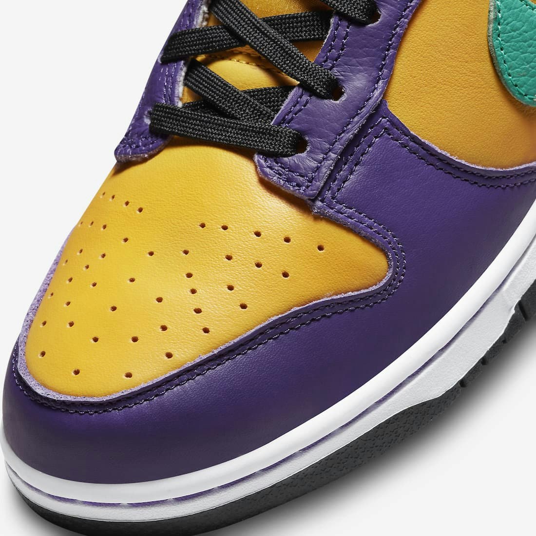 Nike Dunk Low "Lisa Leslie"