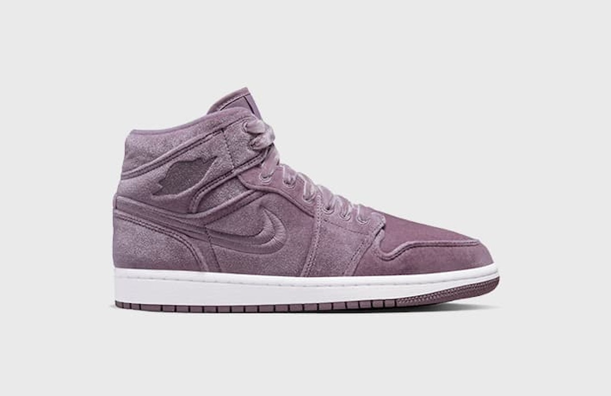 Air Jordan Women's Retro 1 Mid Se 'Purple Velvet' Sneakers