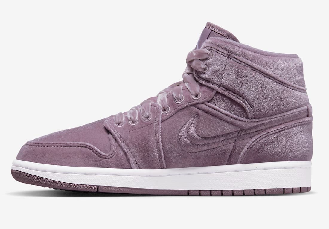 Air Jordan 1 Mid "Purple Velvet"