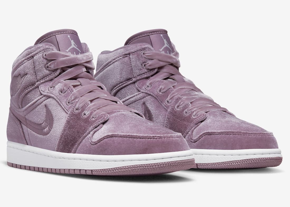 Air Jordan 1 Mid "Purple Velvet"