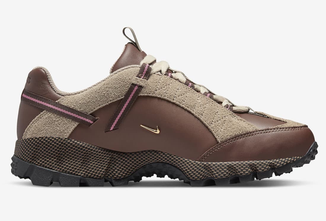 Jacquemus x Nike Air Humara "Dark Brown"