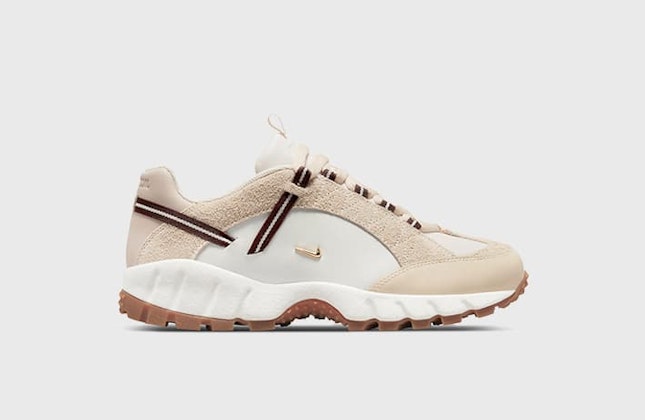 Jacquemus x Nike Air Humara "Sail White"