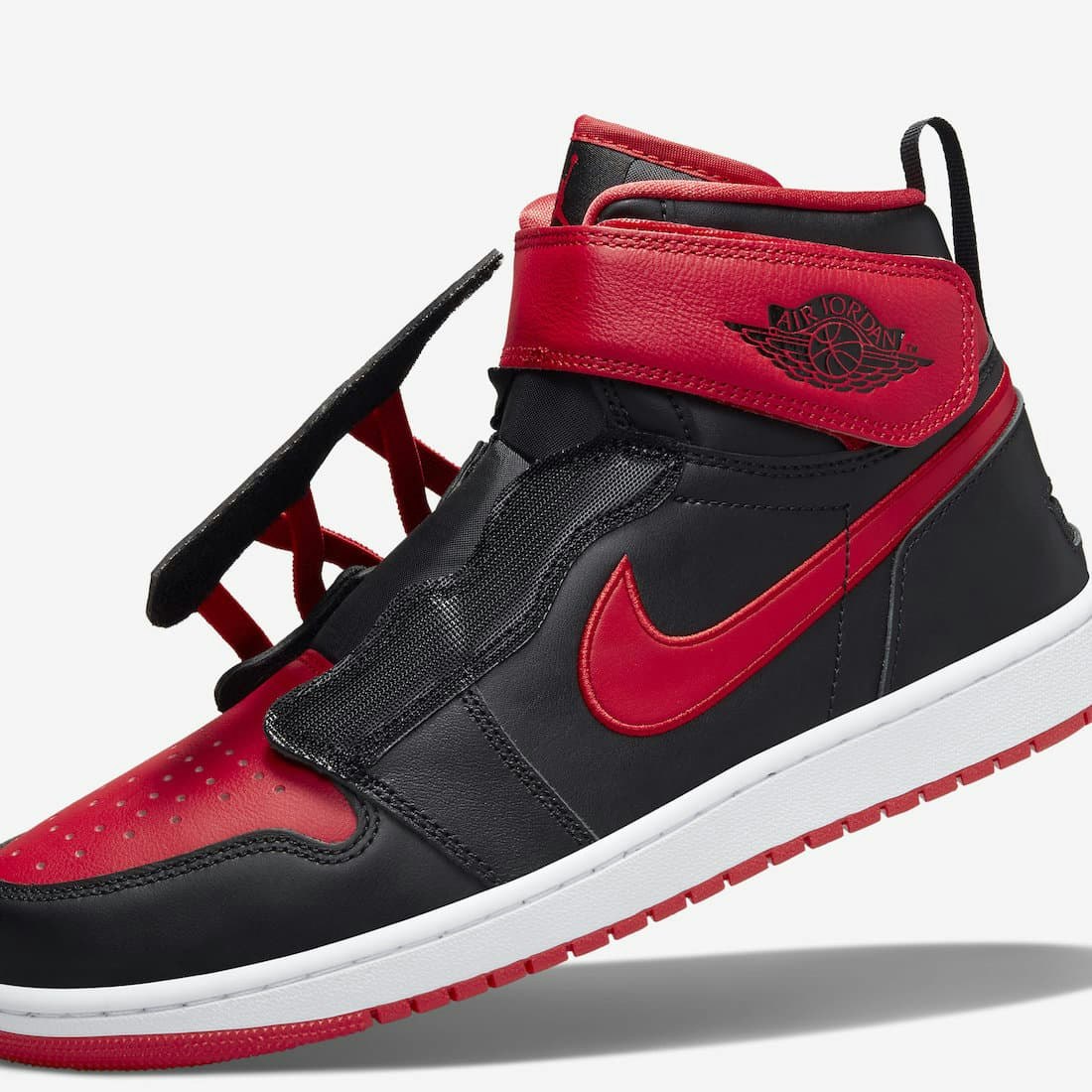 Air Jordan 1 FlyEase "Bred"