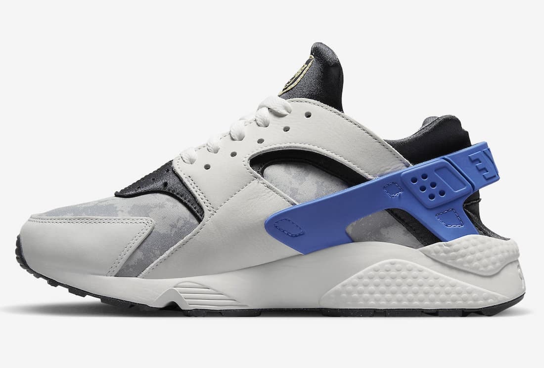 Nike Air Huarache "Social FC"