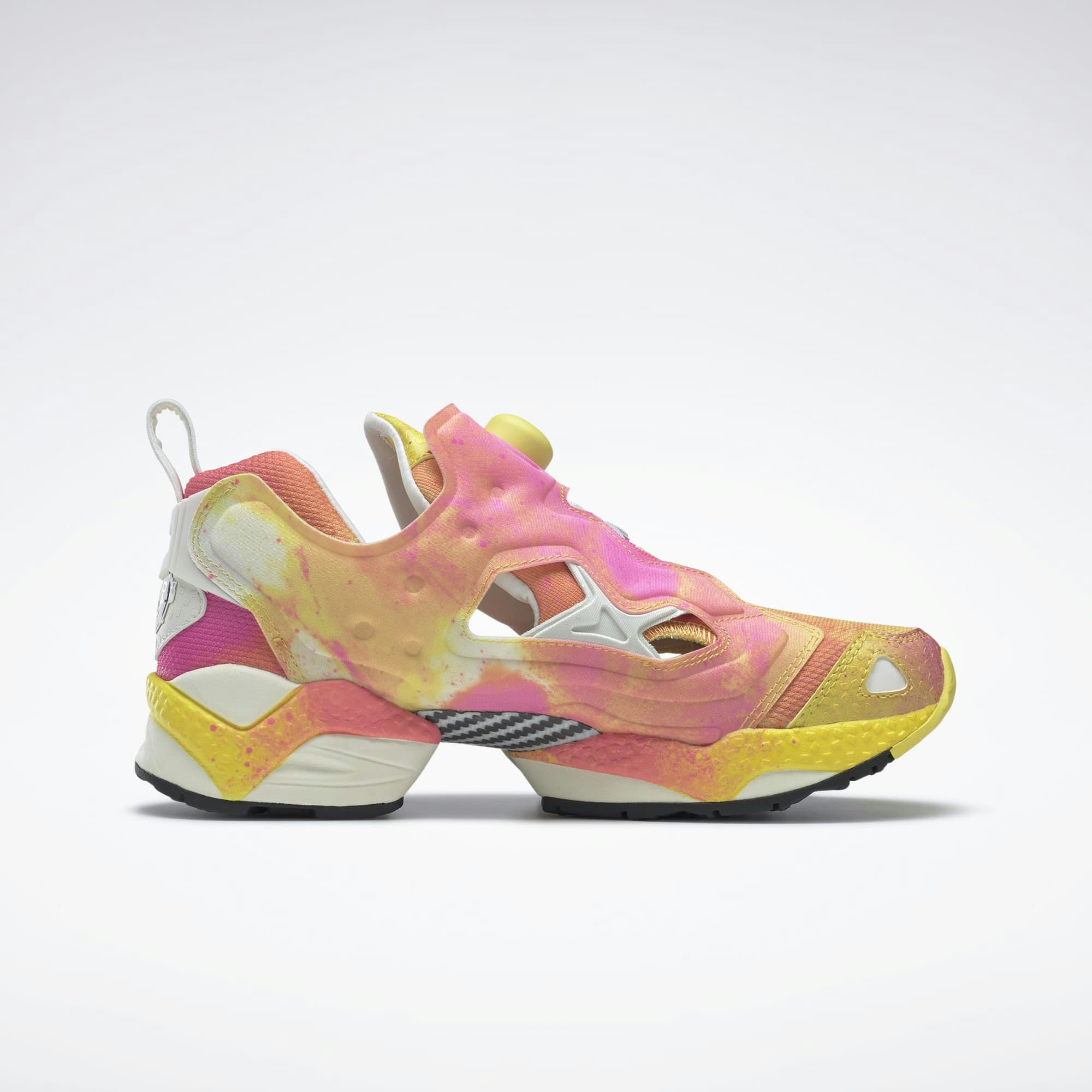 Smiley x Reebok Instapump Fury "Mystic Pink"