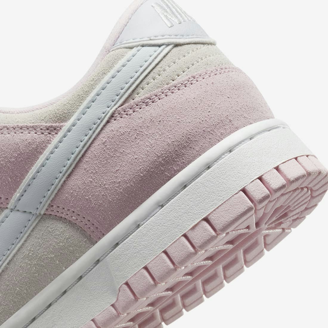 Nike Dunk Low "Pink Foam"