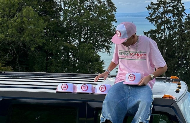 6PM x Yung Hurn - Europas größte Nachtapotheke 6PM x Yung Hurn - Europas größte Nachtapotheke