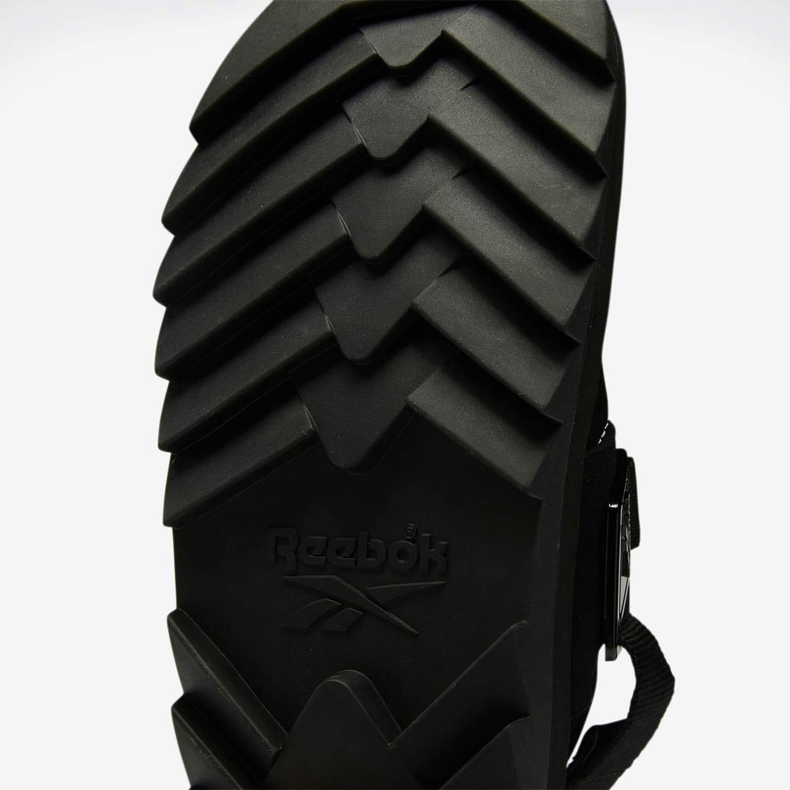 Pleasures x Reebok Beatnik "Spider Web"