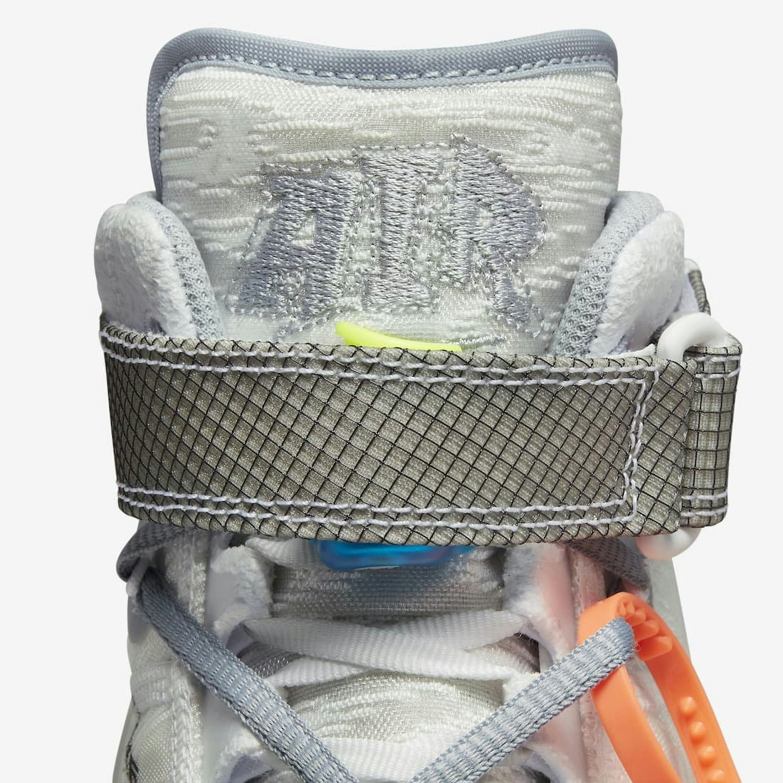 Off-White x Nike Air Force 1 Mid "Clear White"