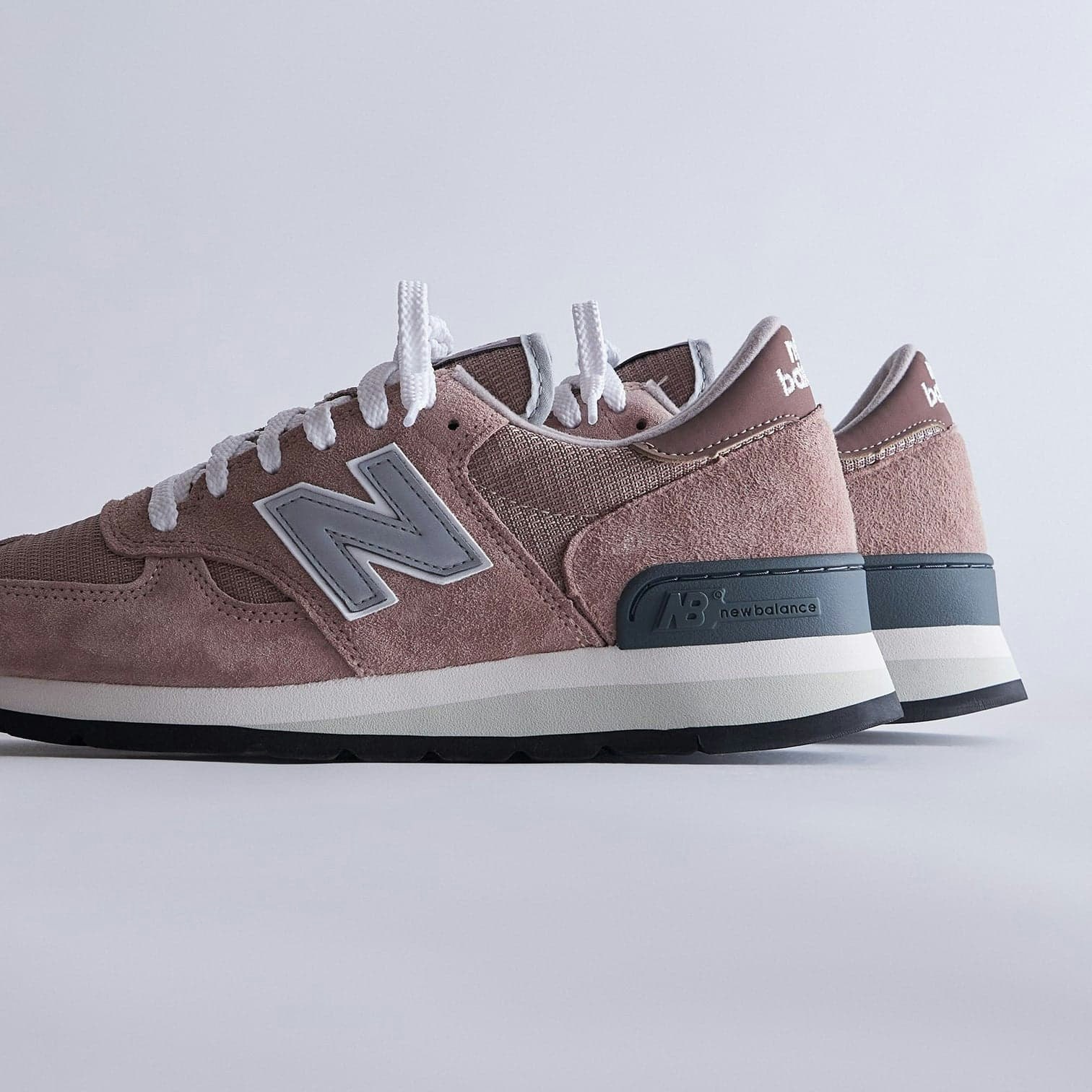 Ronnie Fieg x New Balance 990v1 "Dusty Rose"