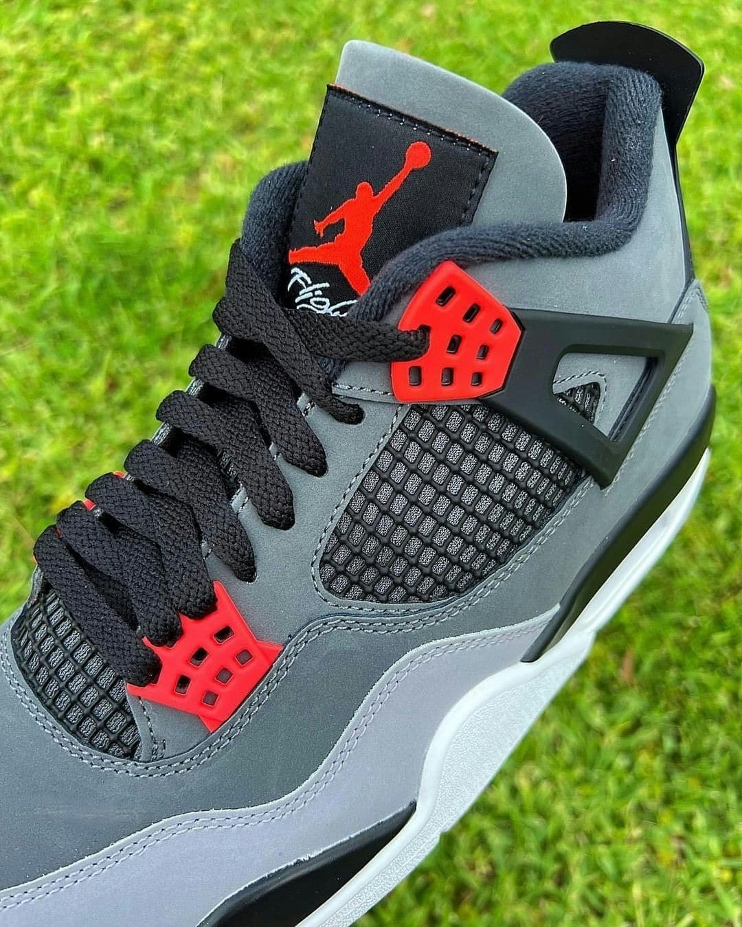 Air Jordan 4 “Infrared 23”