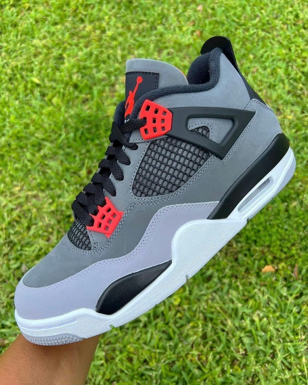 Air Jordan 4 “Infrared 23”