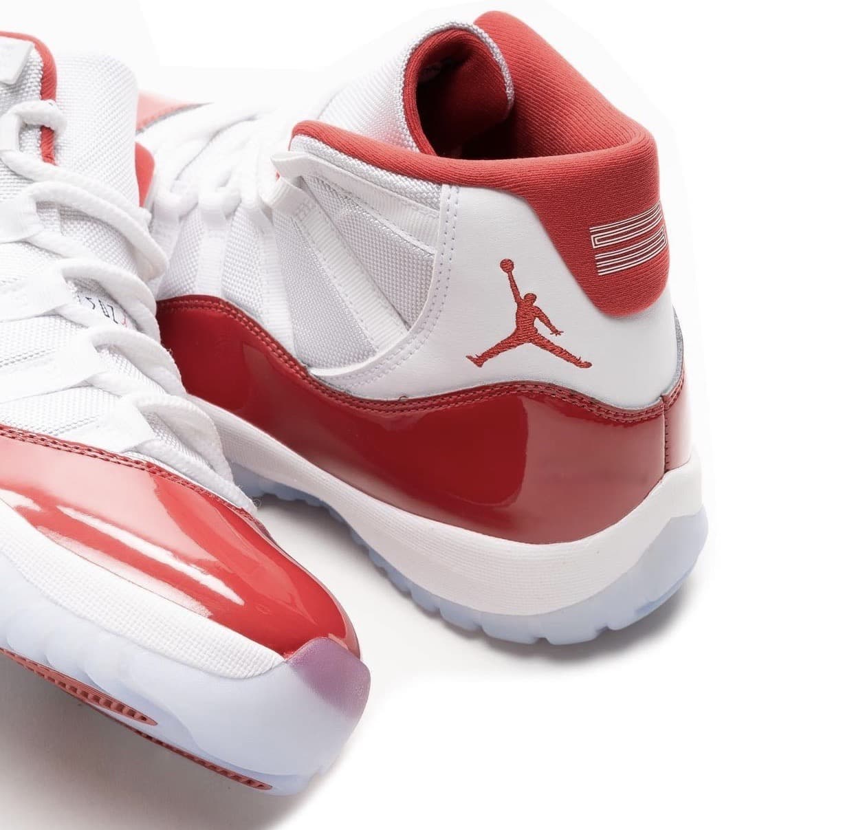 Air Jordan 11 Cherry kaufen HEAT MVMNT