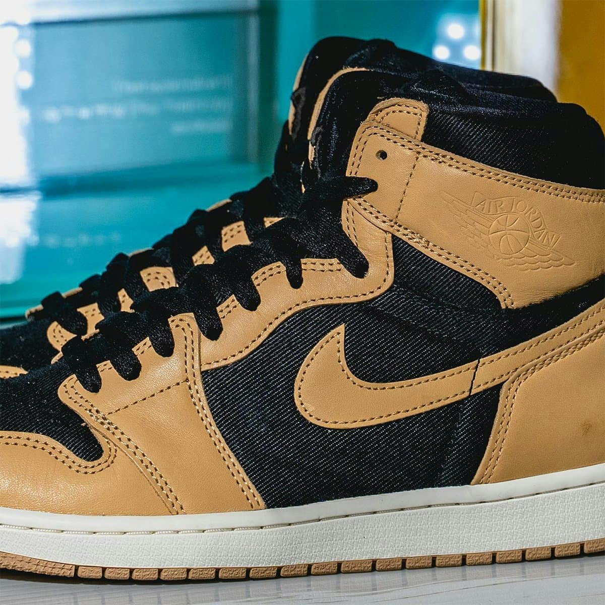 Air Jordan 1 High OG “Heirloom”