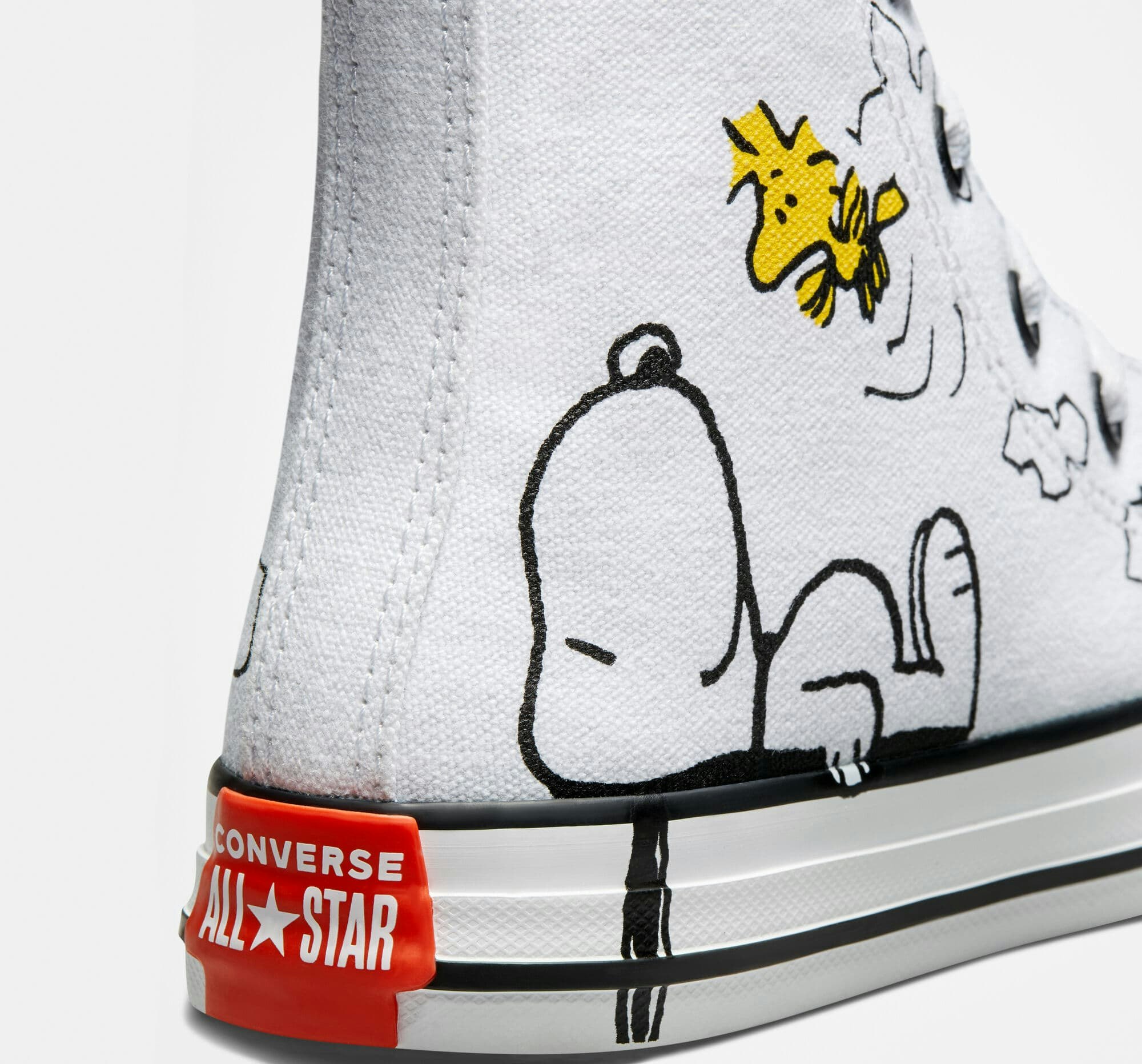 Peanuts x Converse Chuck Taylor All Star "Snoopy"