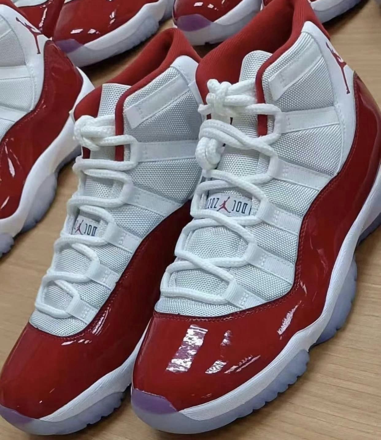 Air Jordan 11 "Cherry" 