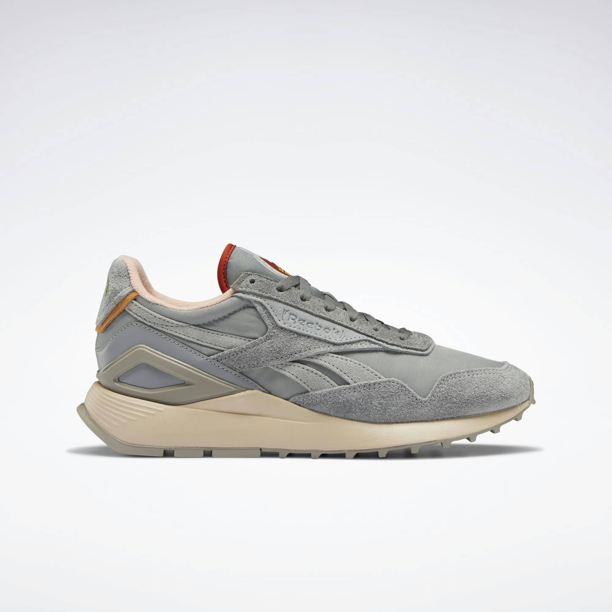 Looney Tunes x Reebok Classic Legacy AZ "Bugs Bunny"