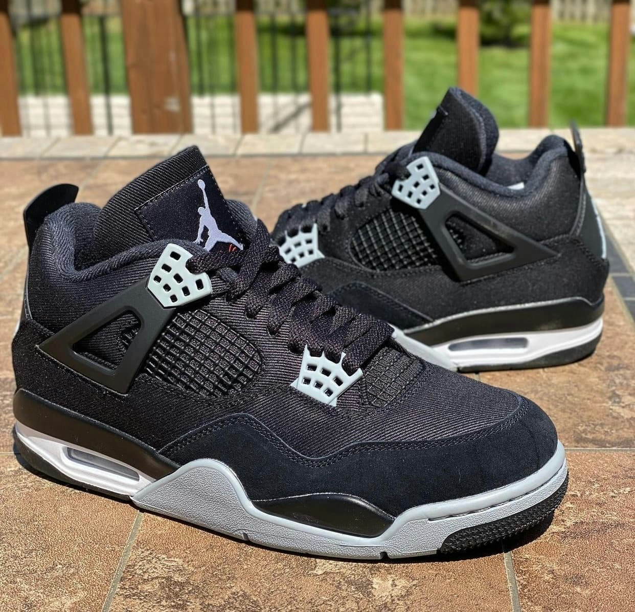 Air Jordan 4 "Black Canvas"