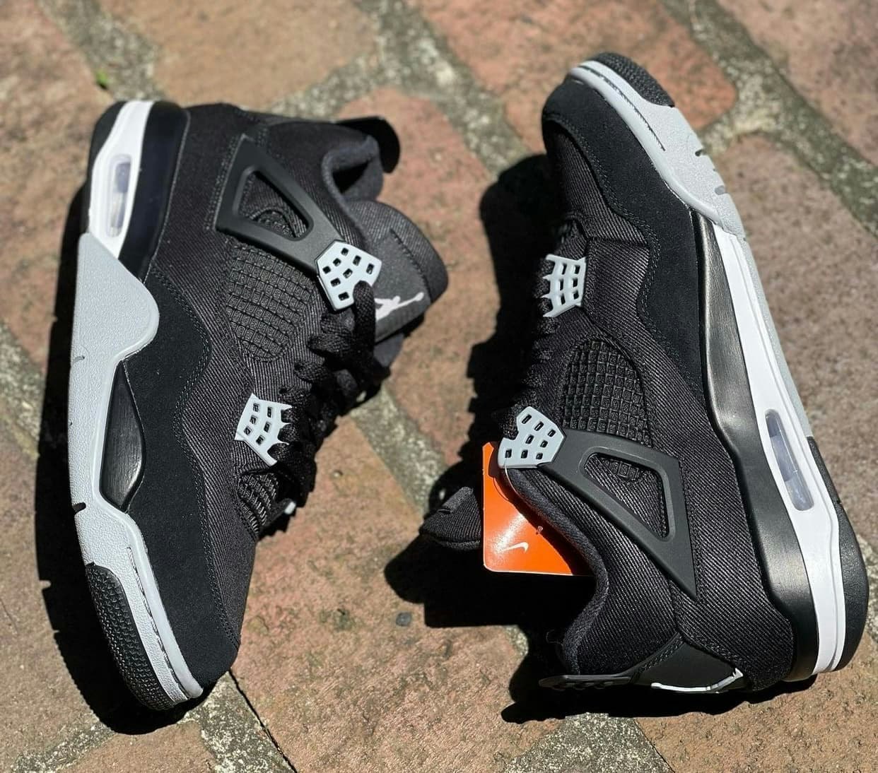 Air Jordan 4 "Black Canvas"