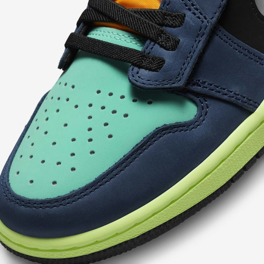 Air Jordan 1 Low FlyEase "Bio Hack"