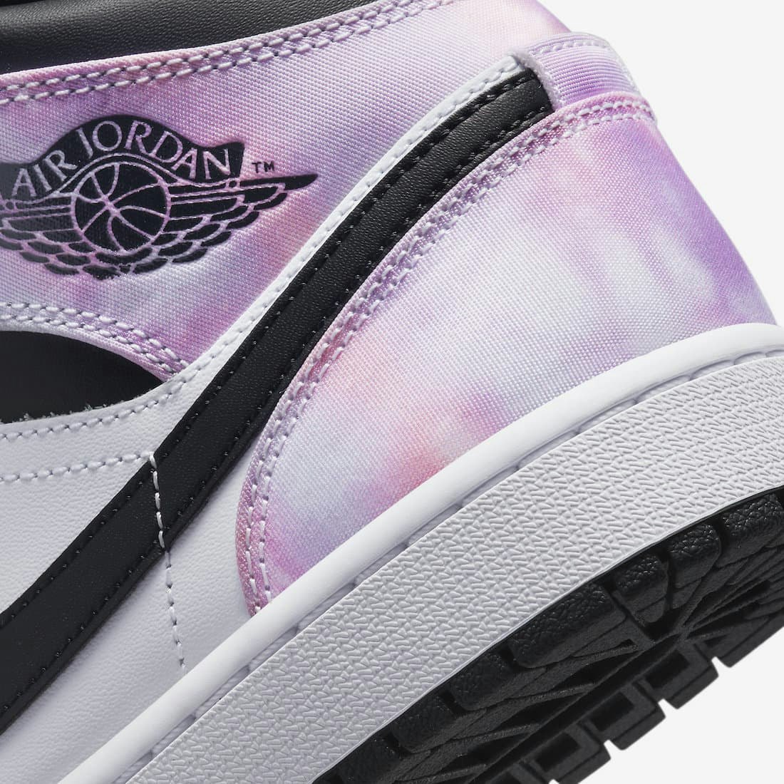 Air Jordan 1 Mid “Tie Dye”